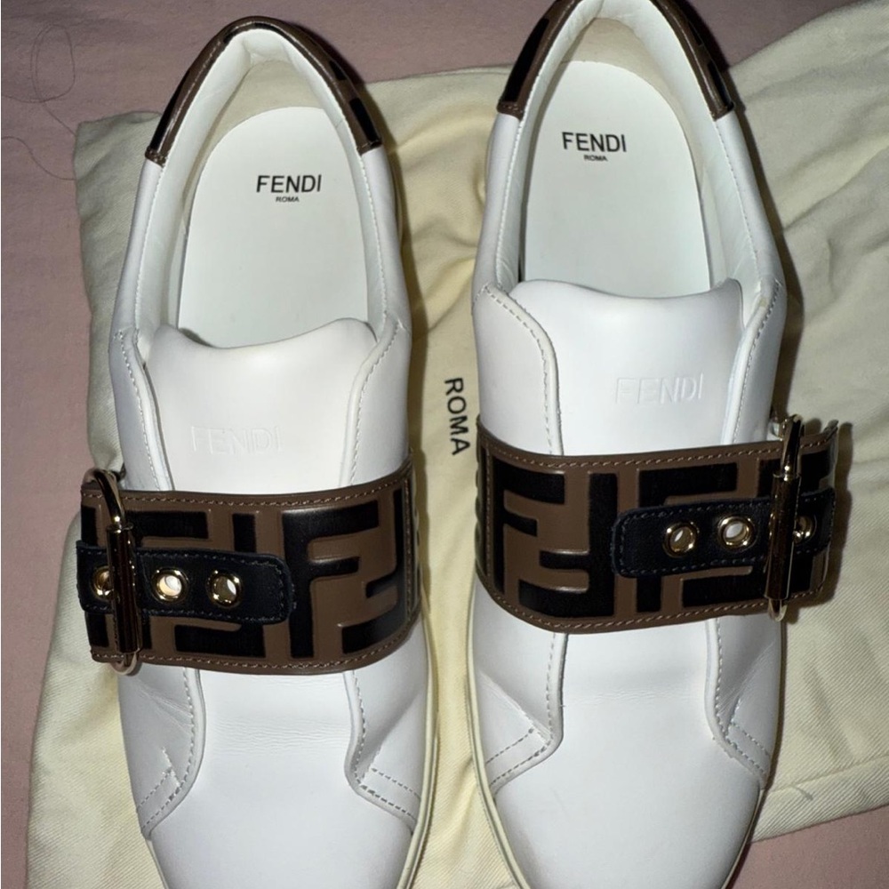 Fendi women’s White and Brown Leather Shoes